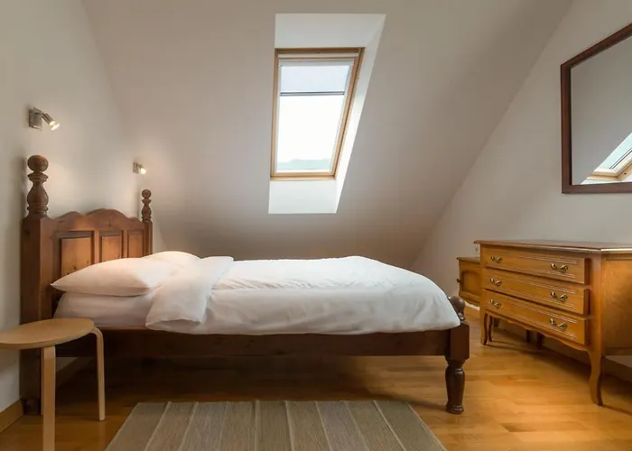 בית נופש House Jelenko בובק