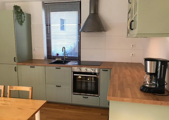 House Jelenko * בובק